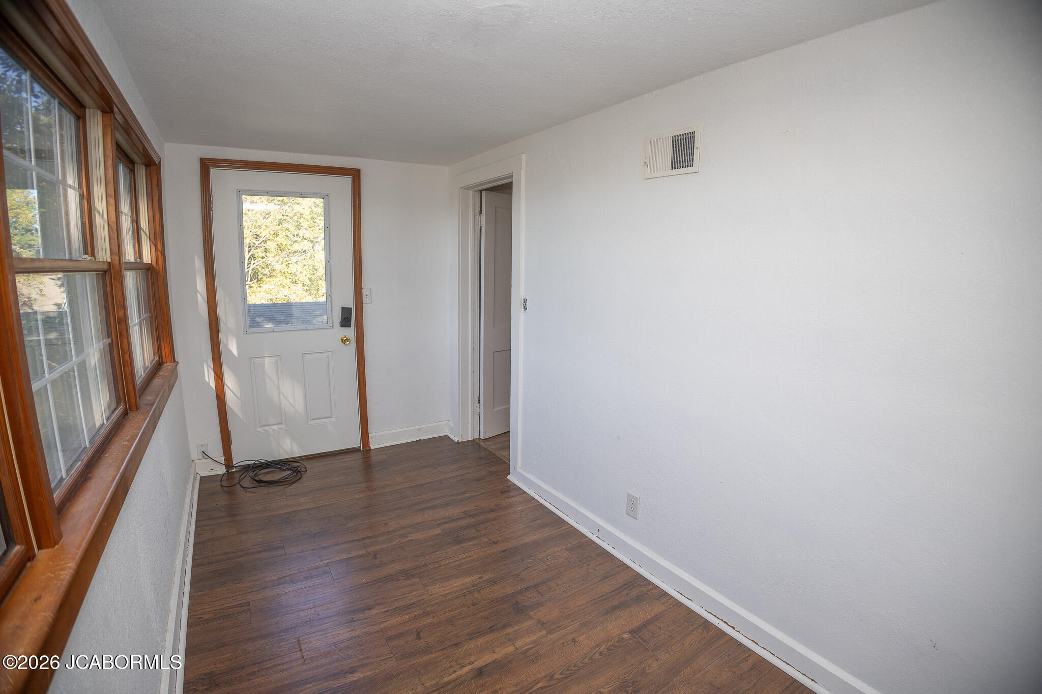 1211 E Main Street Property Photo 40
