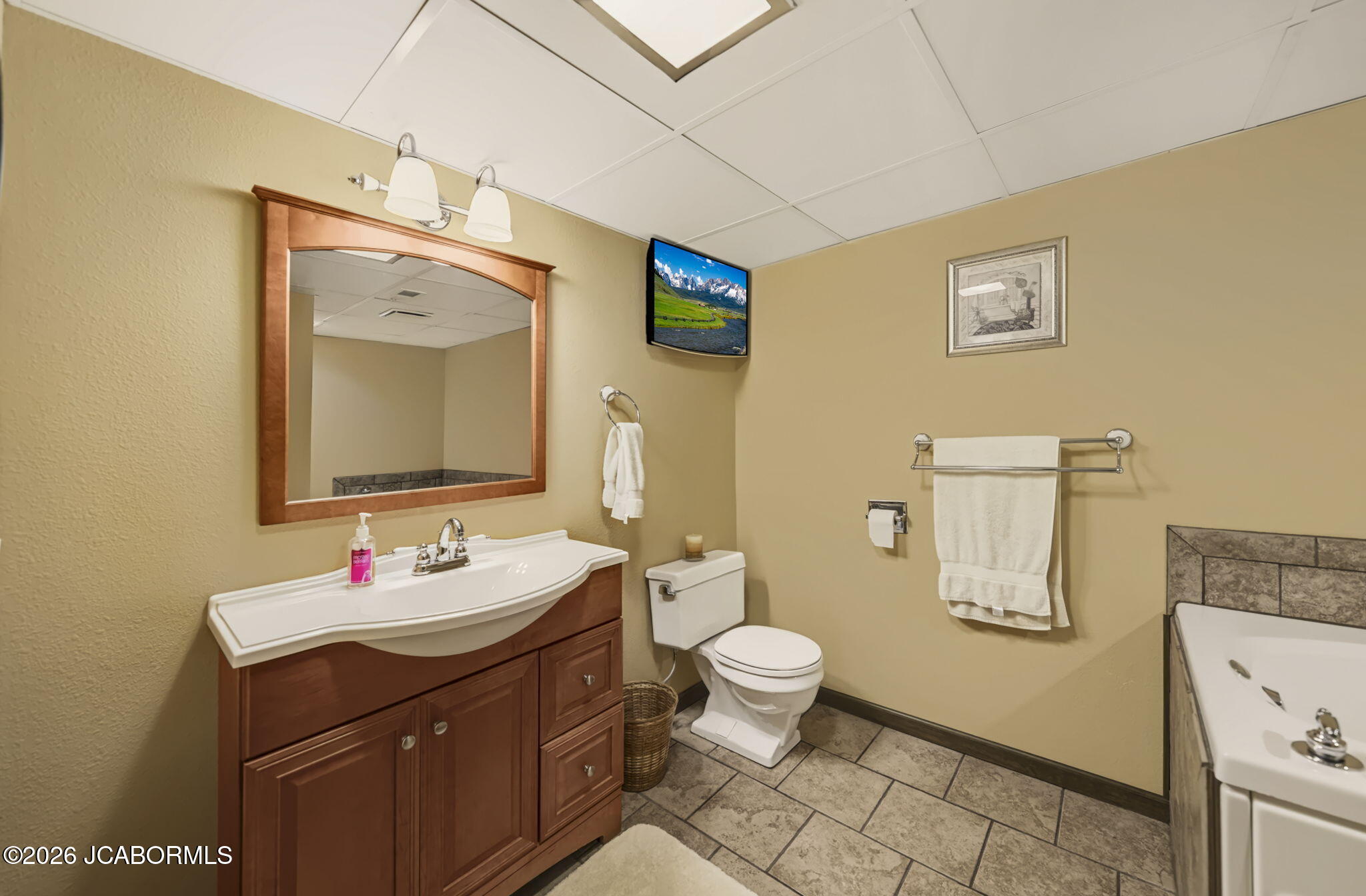 502 Lawn Drive Property Photo 34
