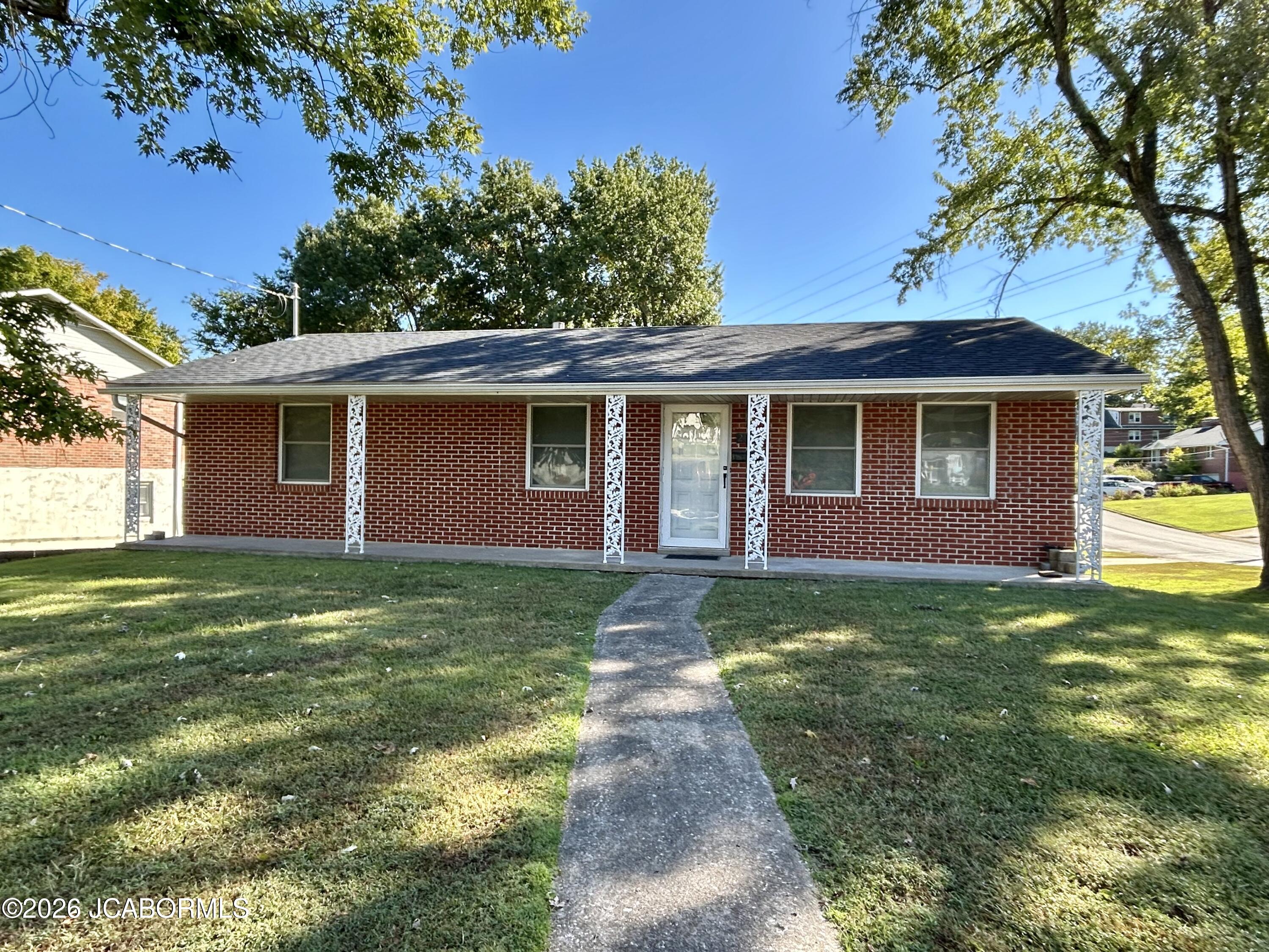 202 Belair Drive Property Photo 1