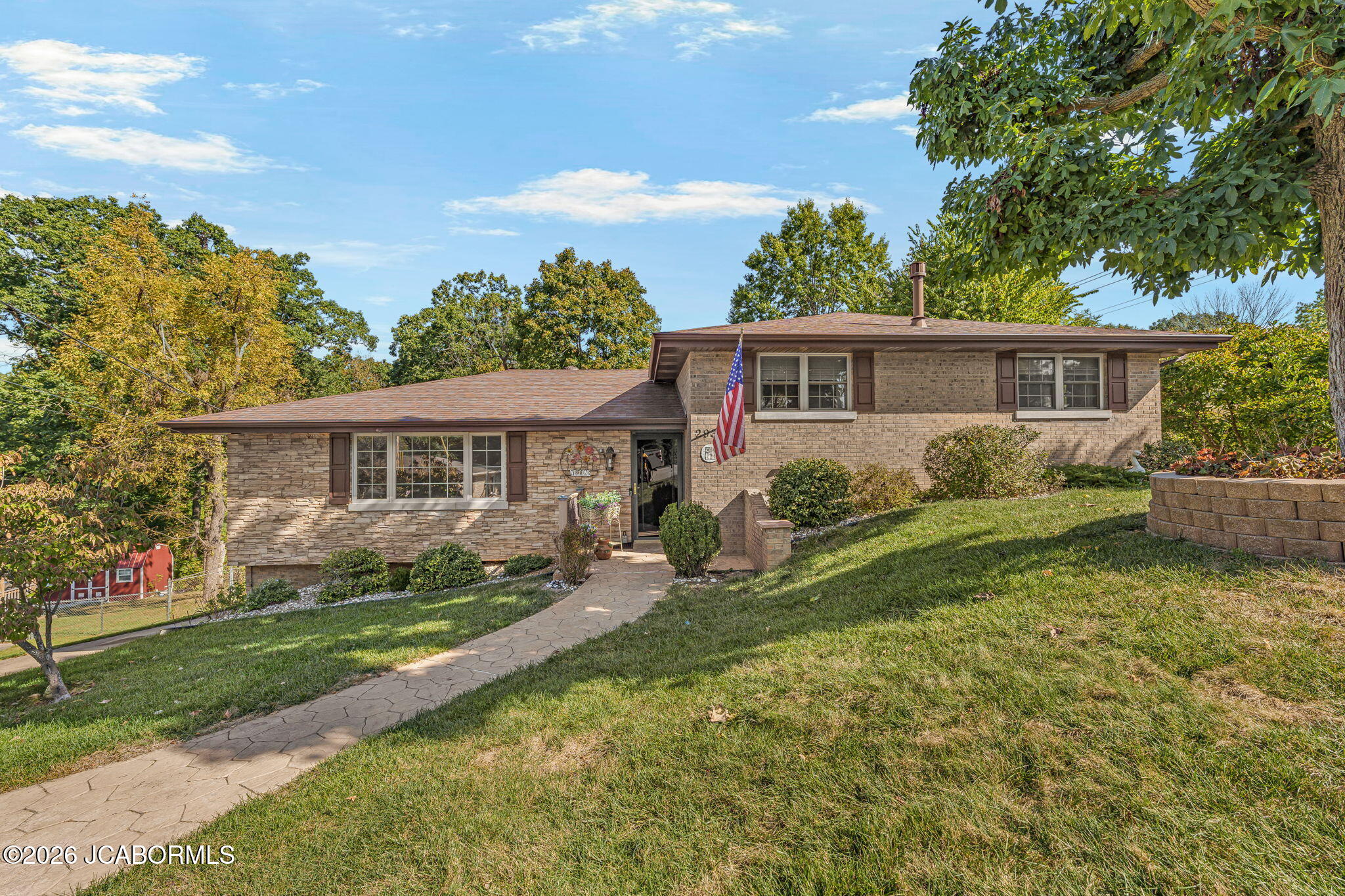 2937 Hillview Drive Property Photo 1