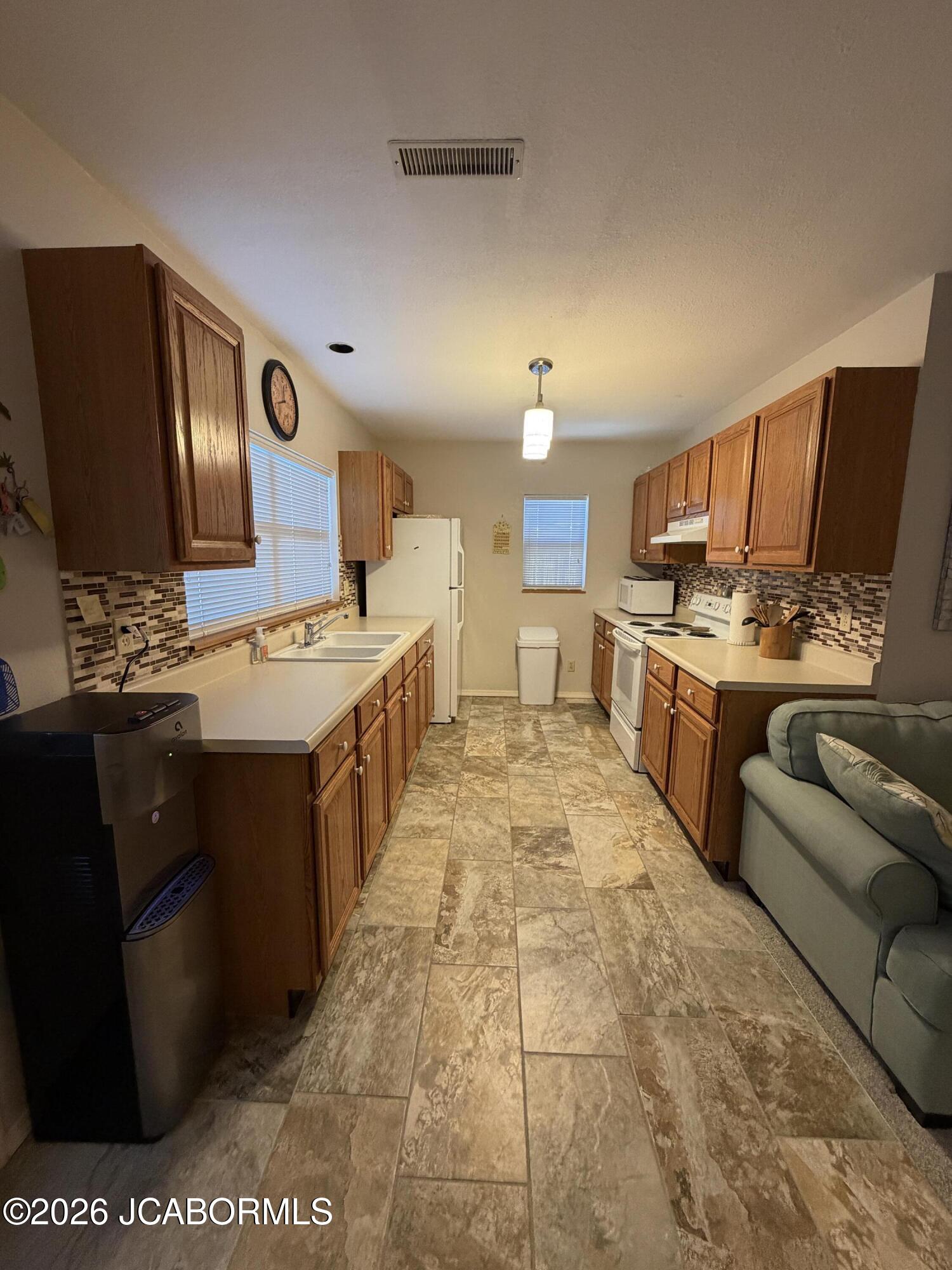 30847 Rustic Road Property Photo 5
