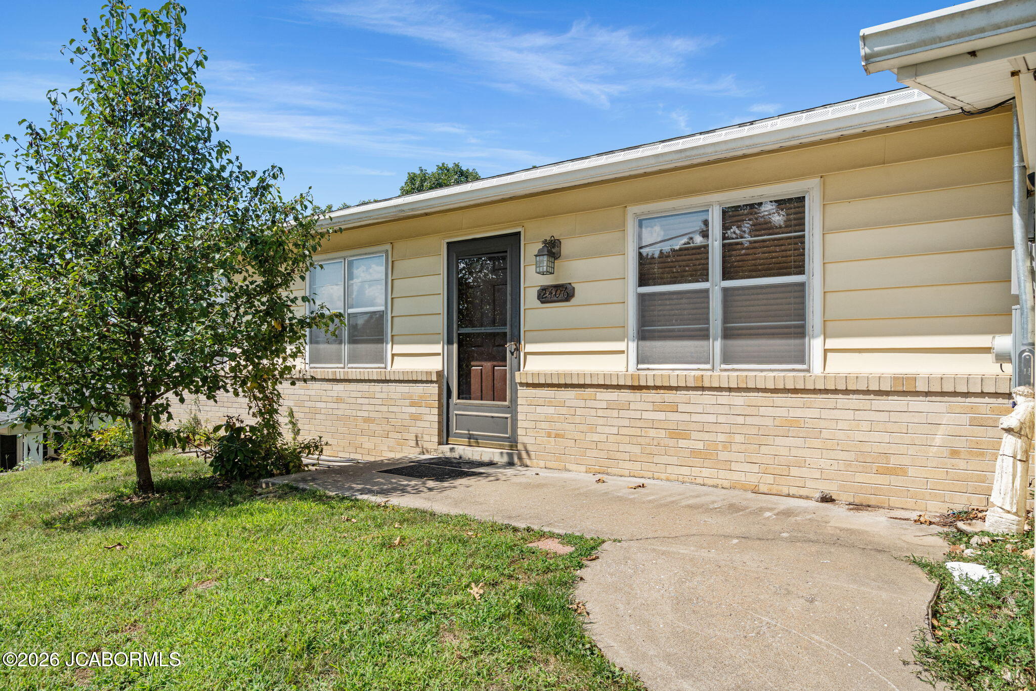 2406 BLUEBIRD DRIVE