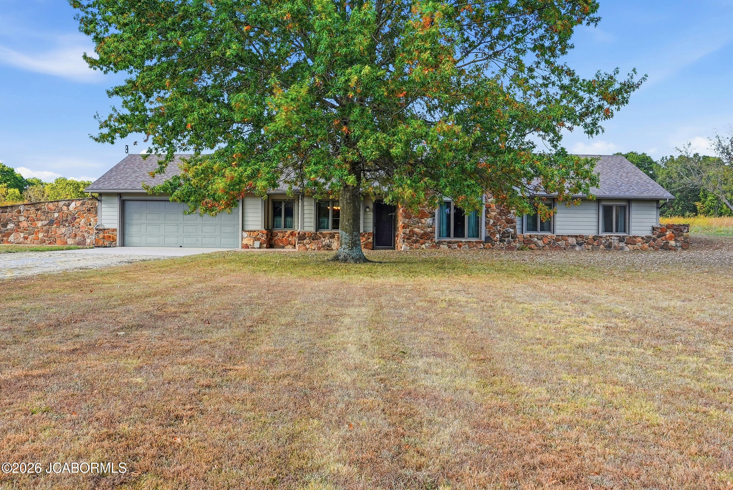 7801 E Route Y Property Photo 2