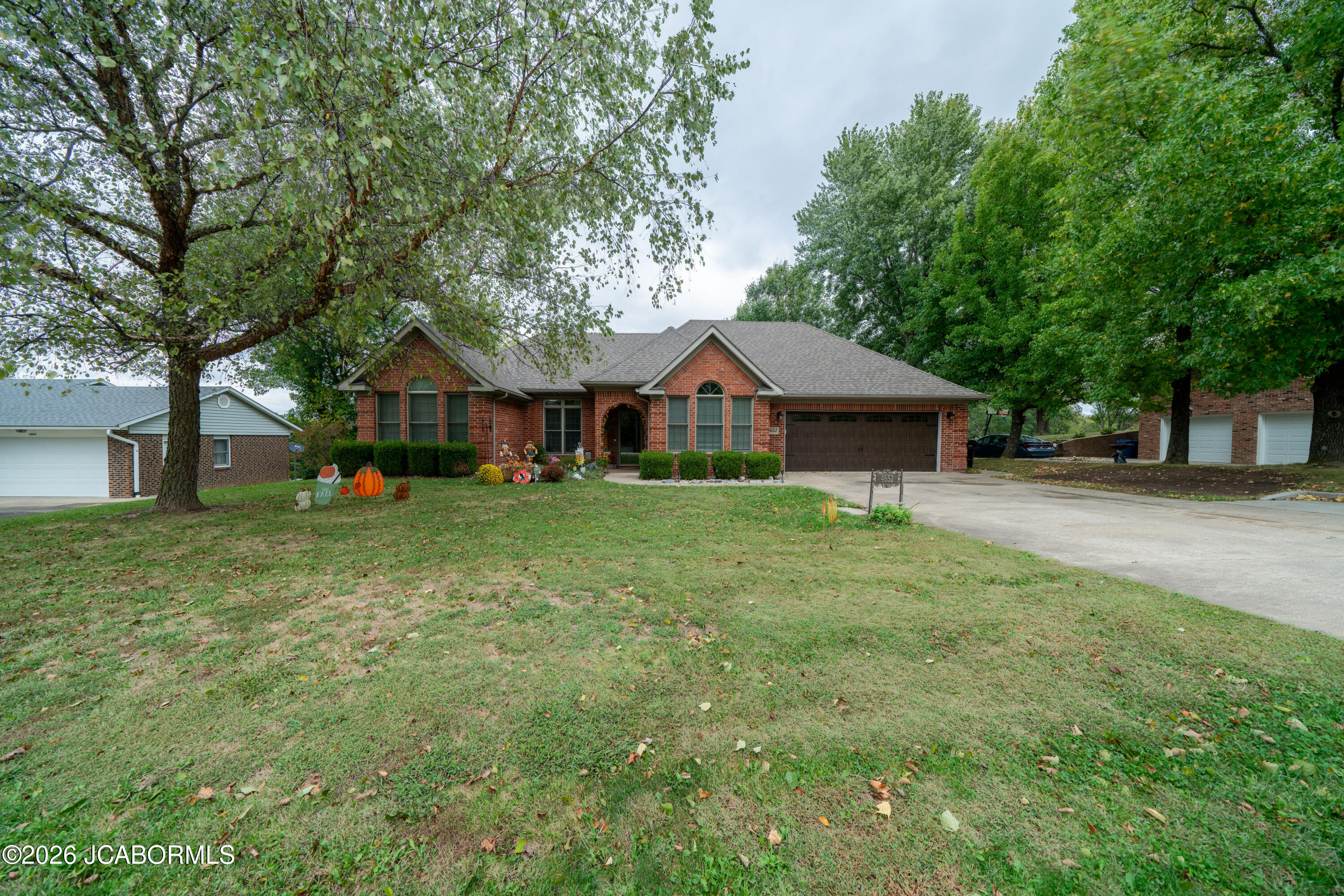 4652 Henwick Lane Property Photo 1