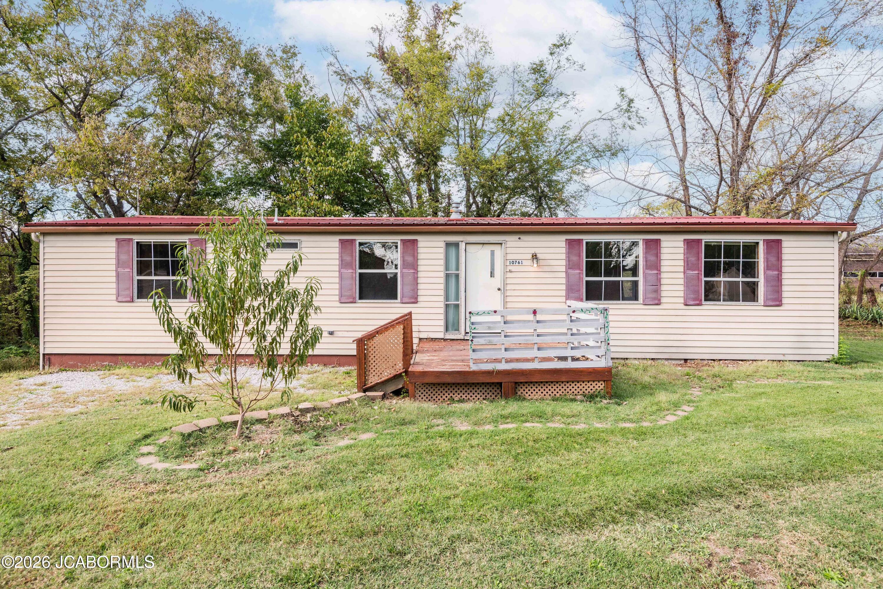 10761 S Route N Property Photo 1