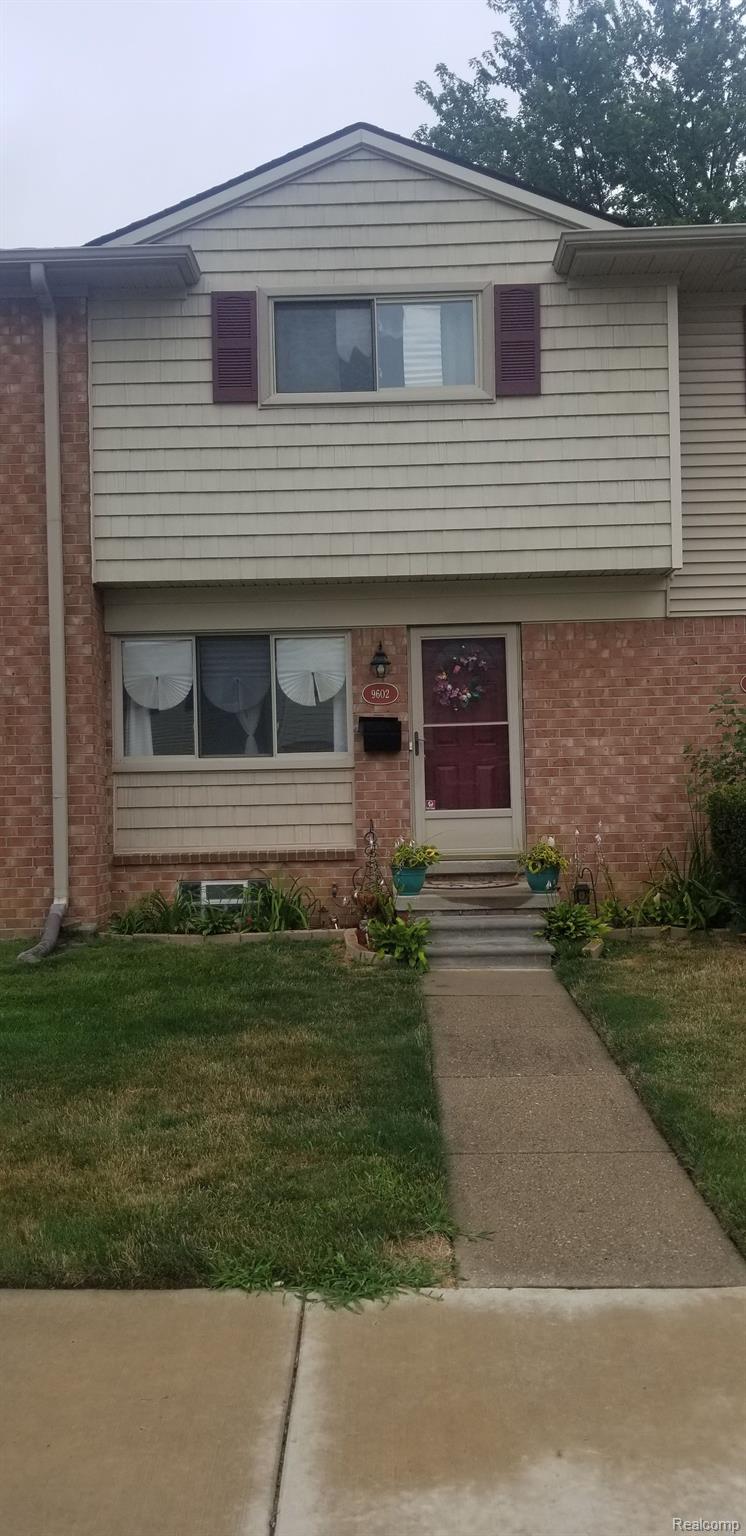 9602 Cornell St Property Photo 2