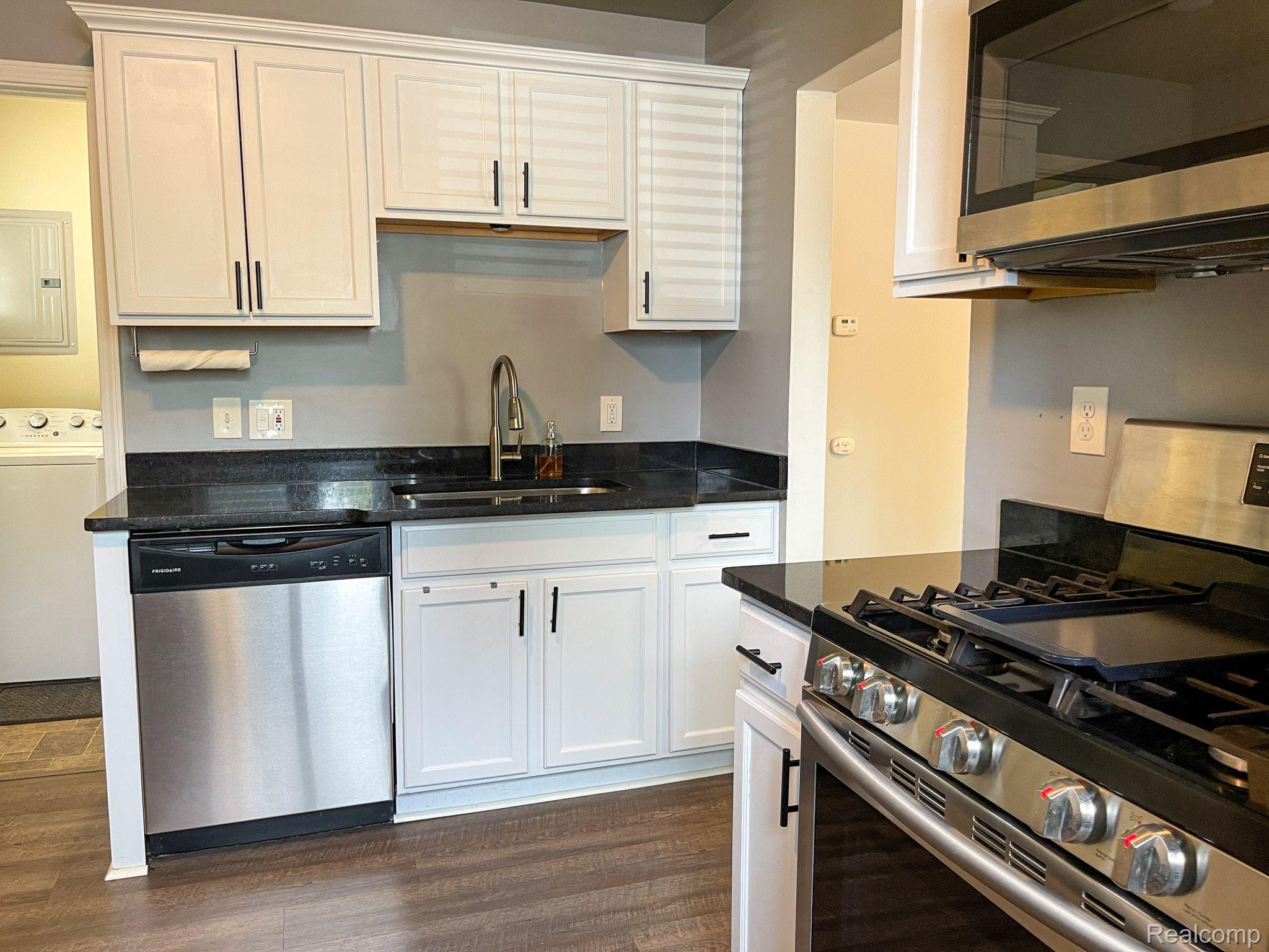 1307 Pagel Ave Property Photo 10