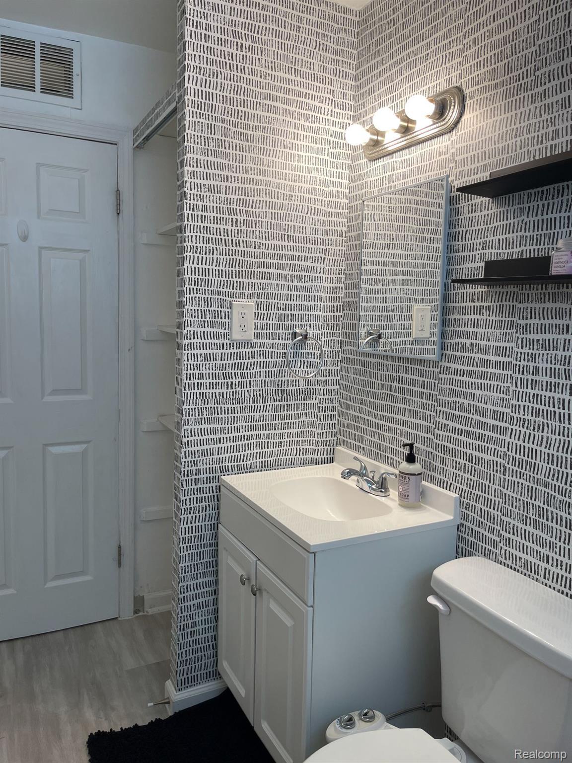 1307 Pagel Ave Property Photo 18