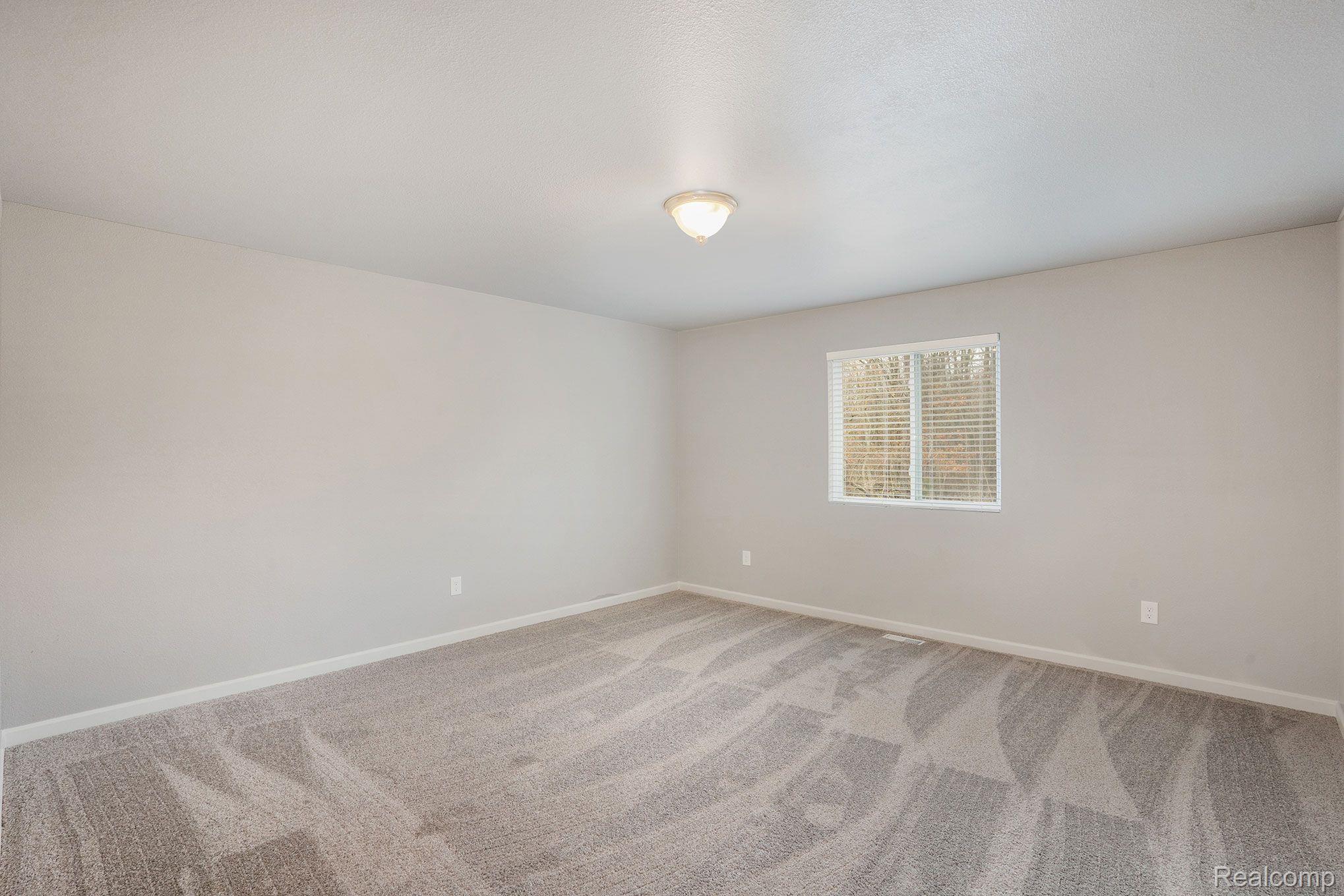 3149 Stratford Ln Property Photo 8