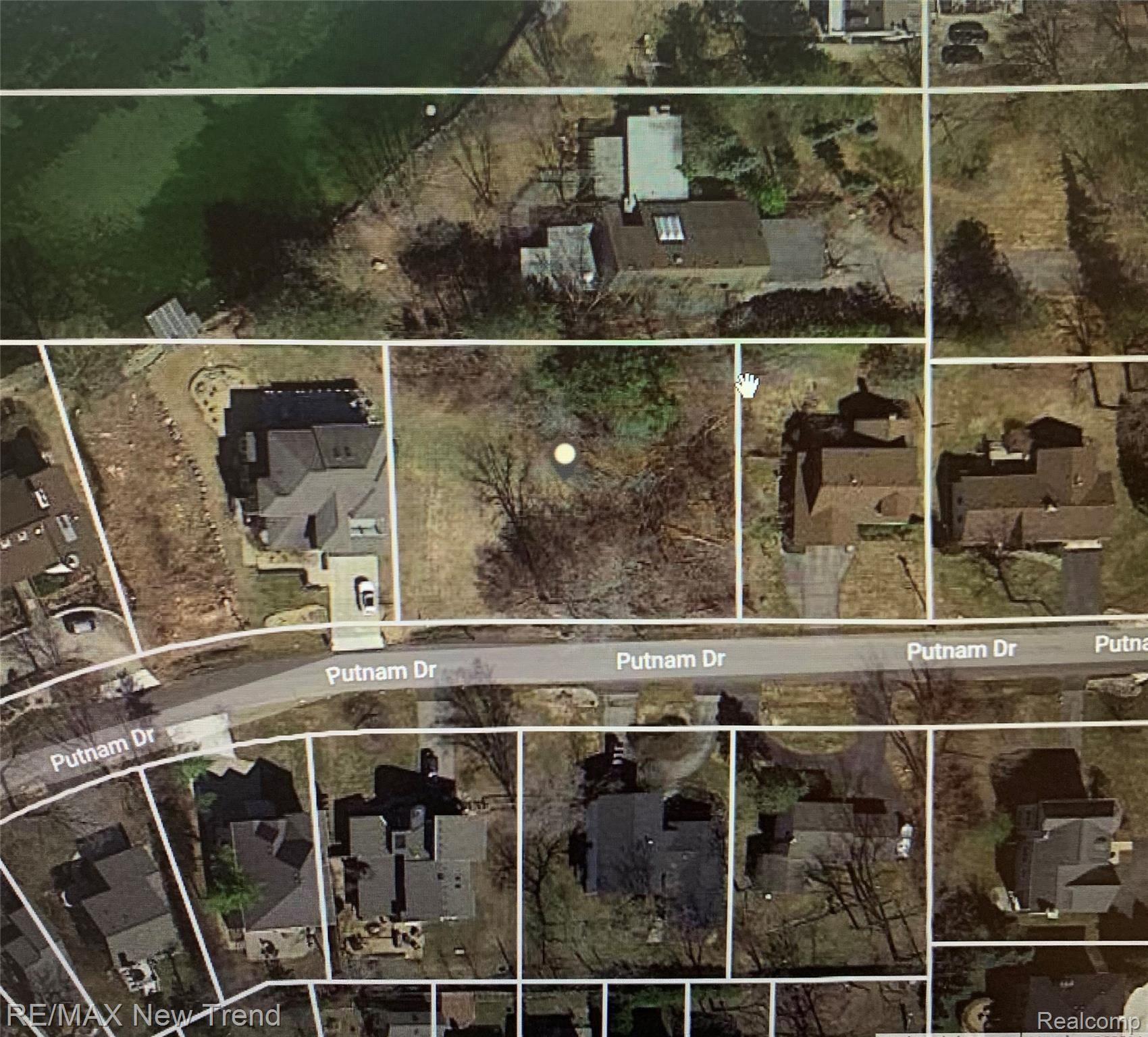 0000 Putnam Property Photo 3