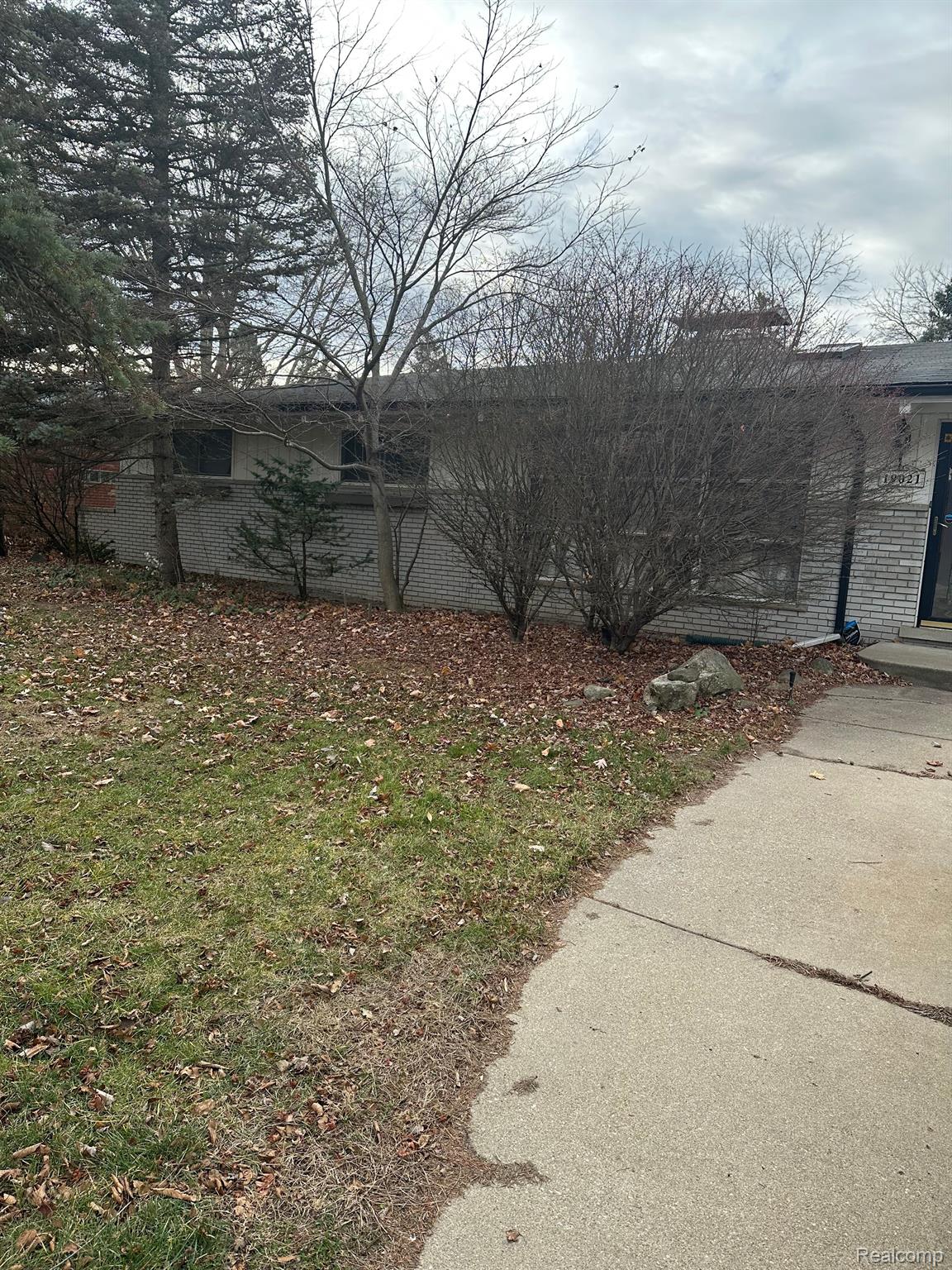 19021 MERRIMAN RD