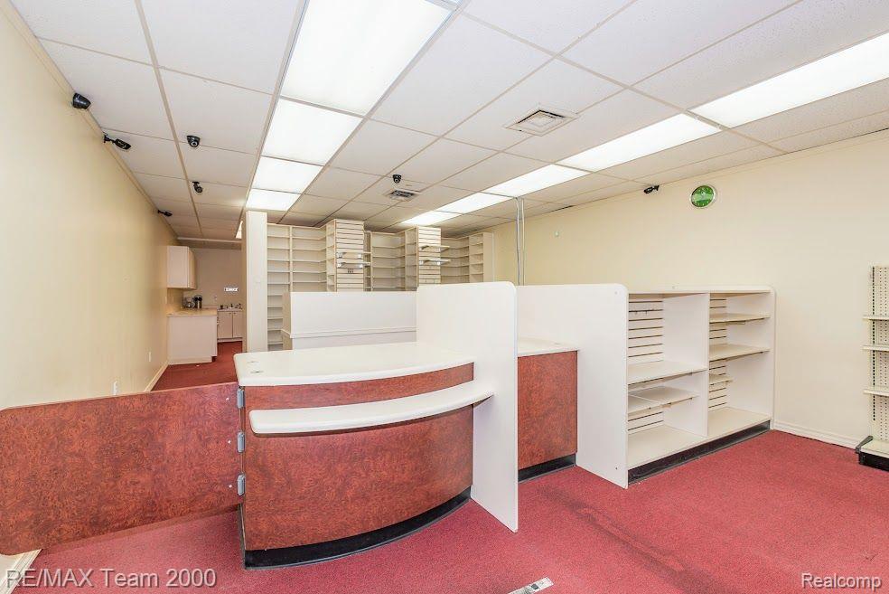 14737 Champaign Rd Property Photo 2