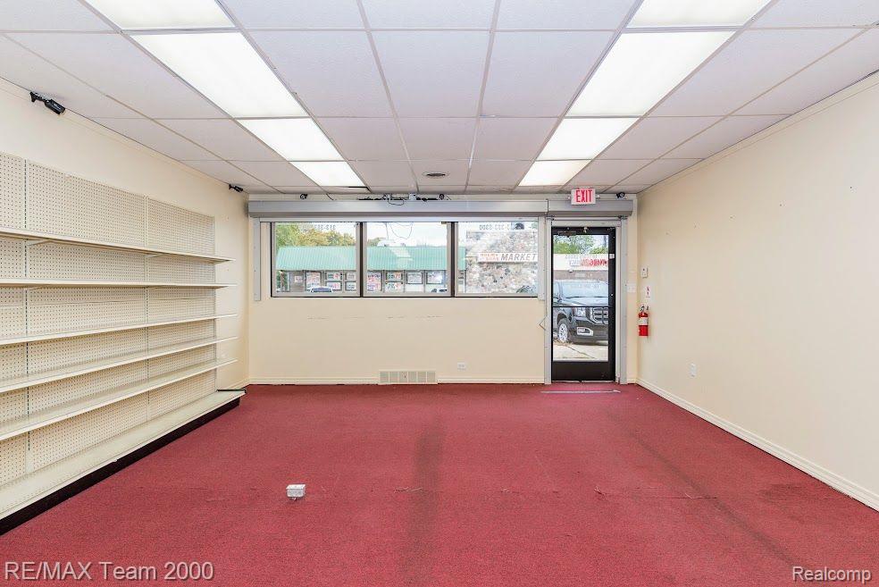 14737 Champaign Rd Property Photo 3
