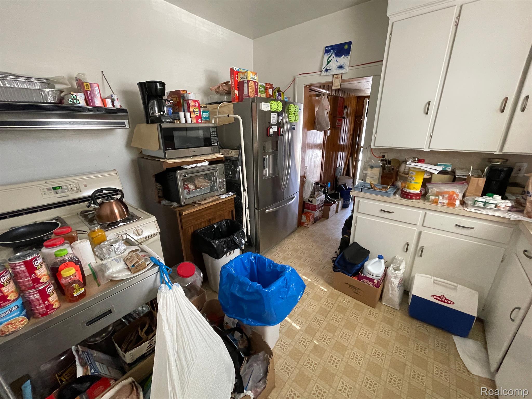 19312 Danbury St Property Photo 6
