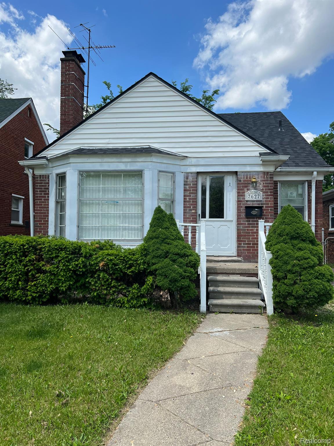 7627 Patton St Property Photo 1