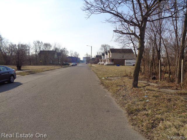 4293 16th St Property Photo 6