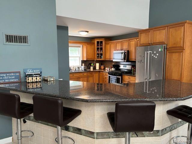 5935 Tower Dr Property Photo 10