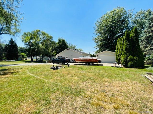 5935 Tower Dr Property Photo 29