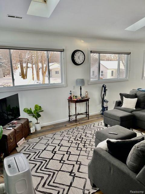 5935 Tower Dr Property Photo 36