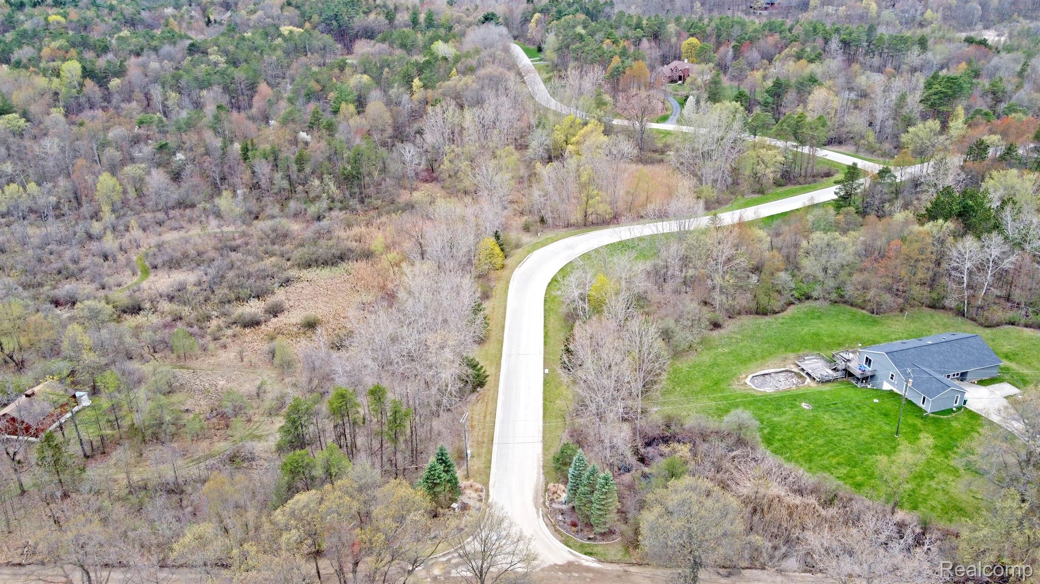 505 Bluebird Trl Property Photo 3
