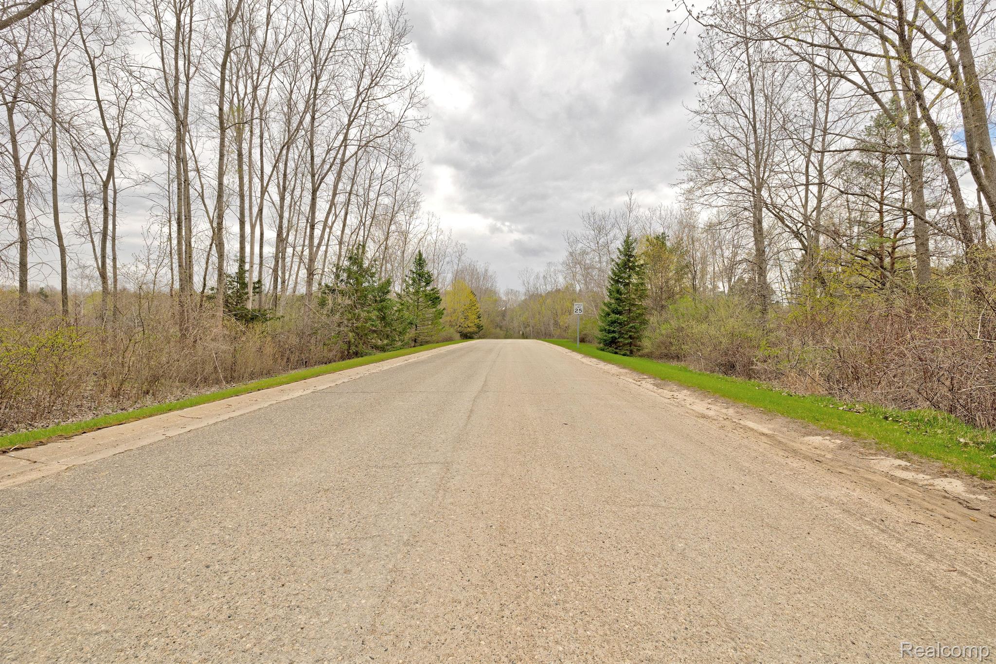 505 Bluebird Trl Property Photo 24