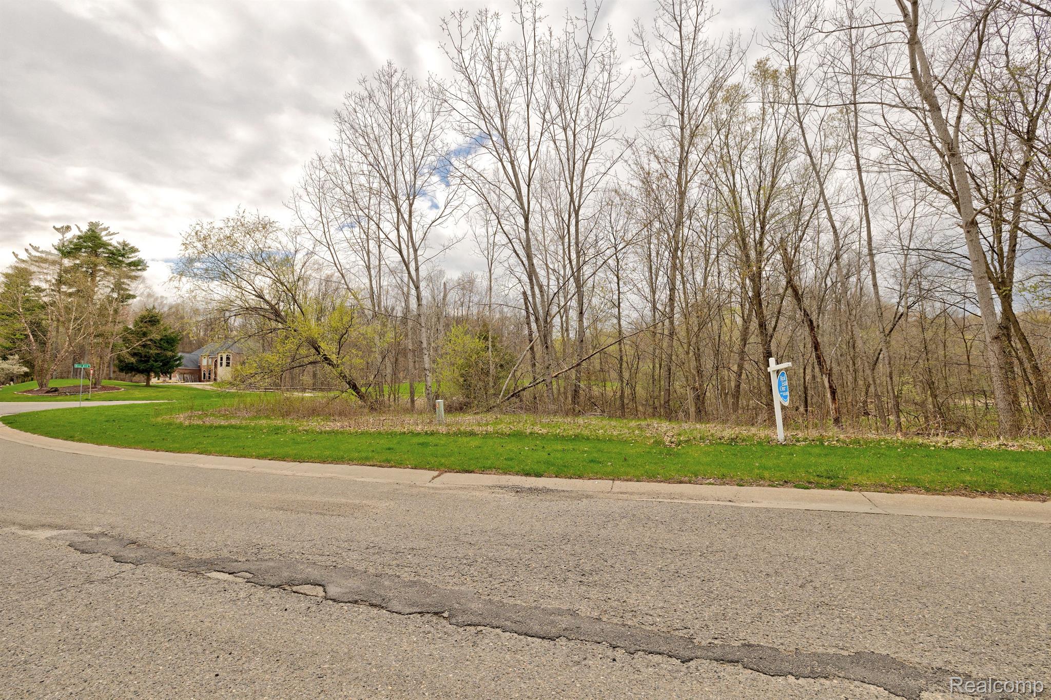 505 Bluebird Trl Property Photo 32