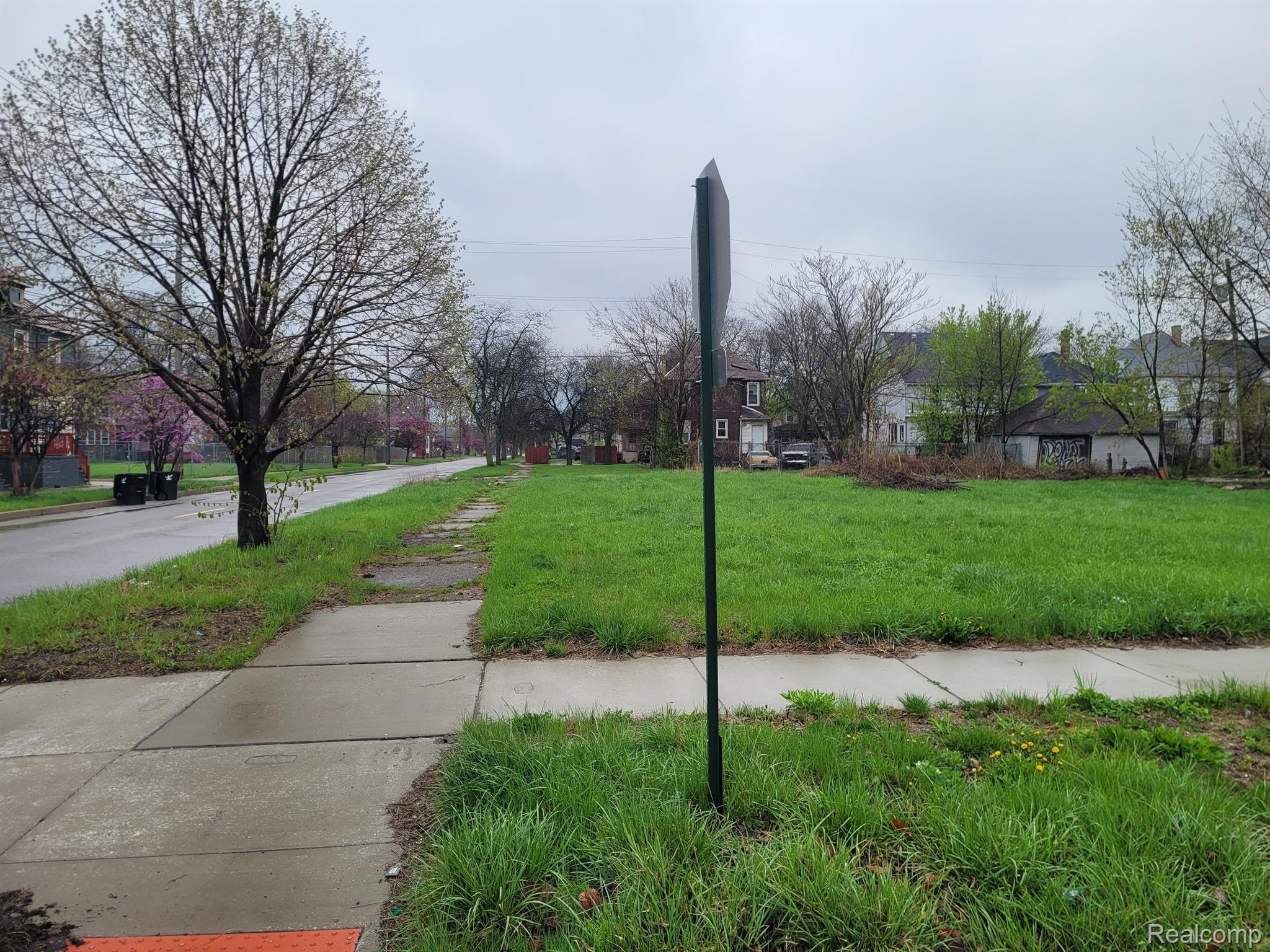 456 E Euclid St Property Photo 2