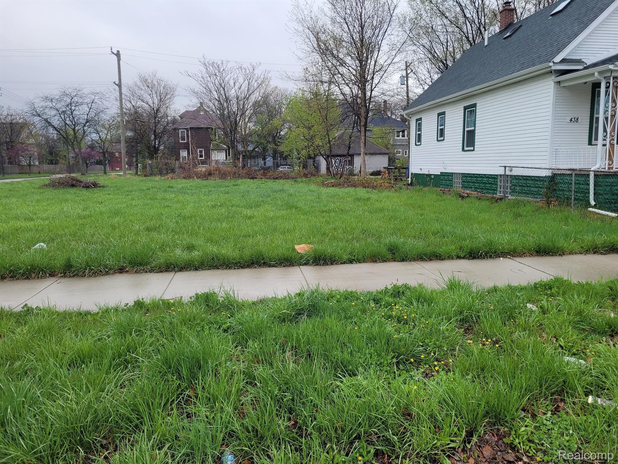 444 E EUCLID ST Property Photo 1