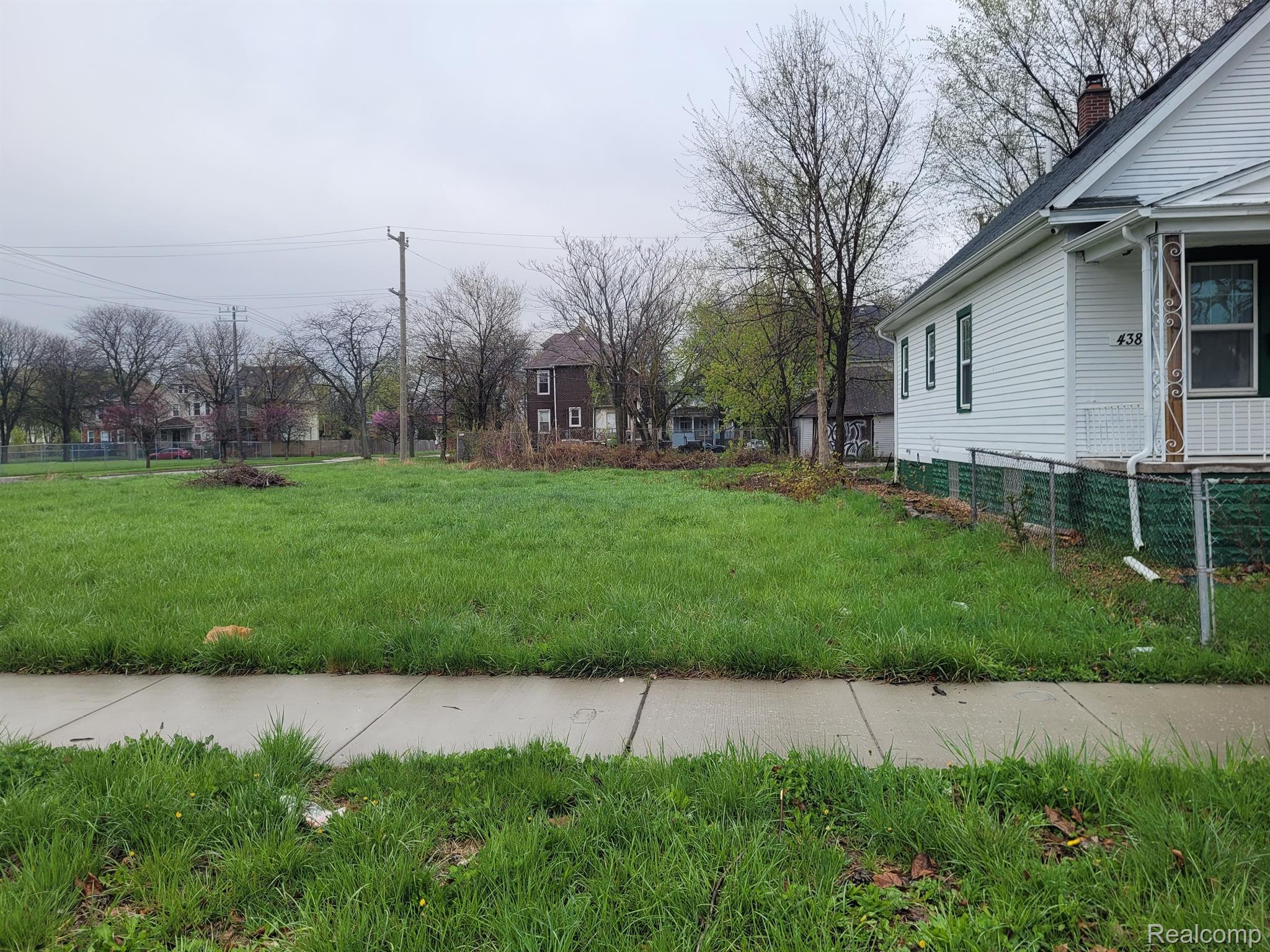 444 E Euclid St Property Photo 2