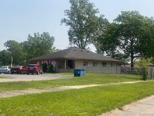 27975 Eureka Rd Property Photo 3
