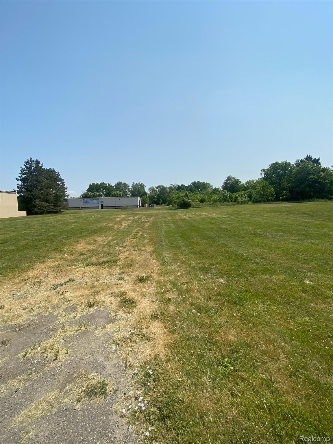 5023 W PIERSON RD Property Photo 1
