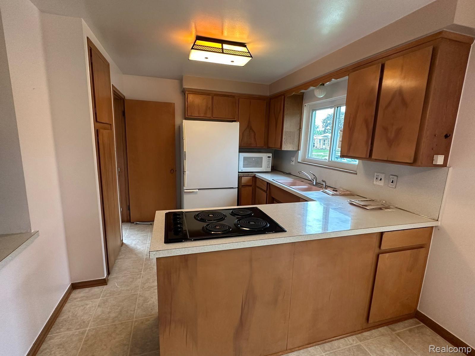 28876 Palm Beach Dr Property Photo 2