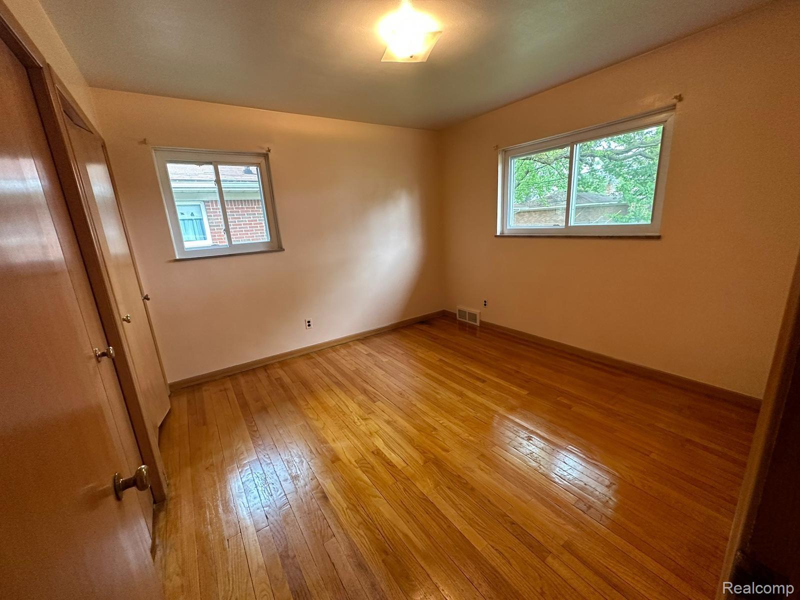 28876 Palm Beach Dr Property Photo 4