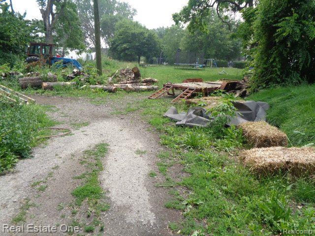 2927 Rosa Parks Blvd Property Photo 10