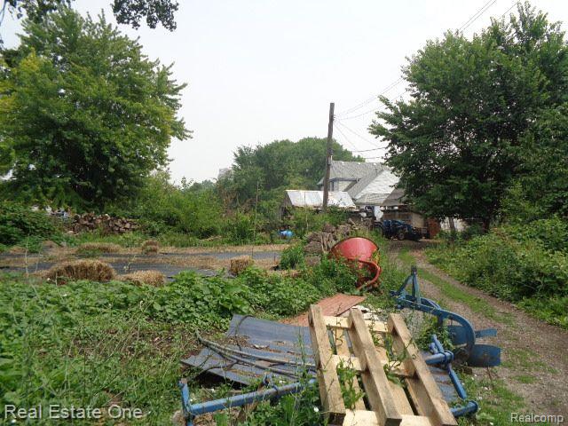 2927 Rosa Parks Blvd Property Photo 11