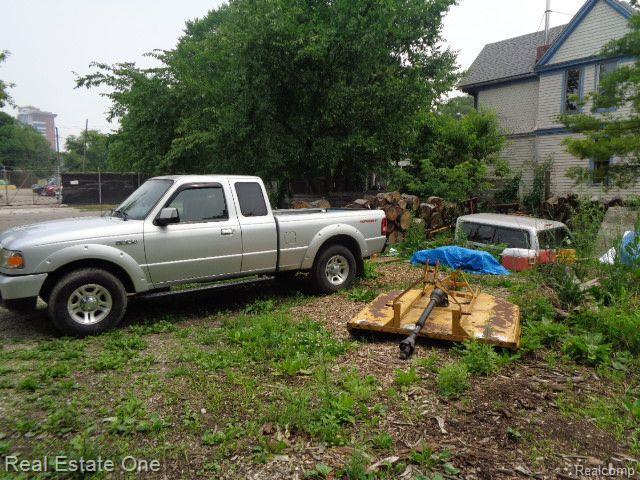 2927 Rosa Parks Blvd Property Photo 15
