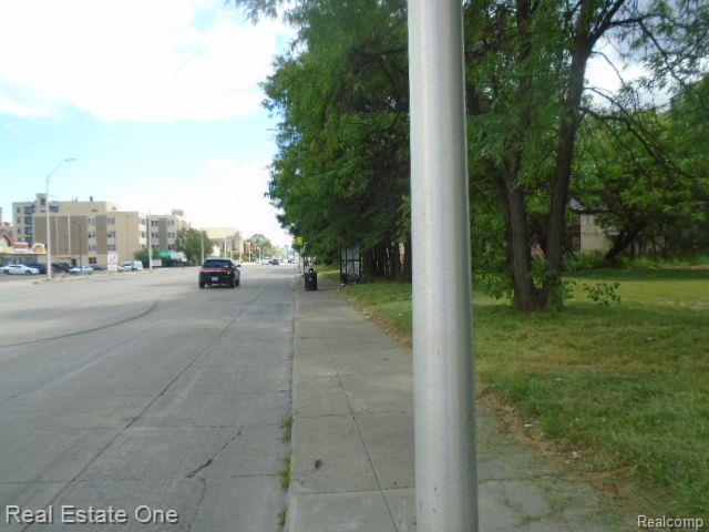 35 Edison St Property Photo 20