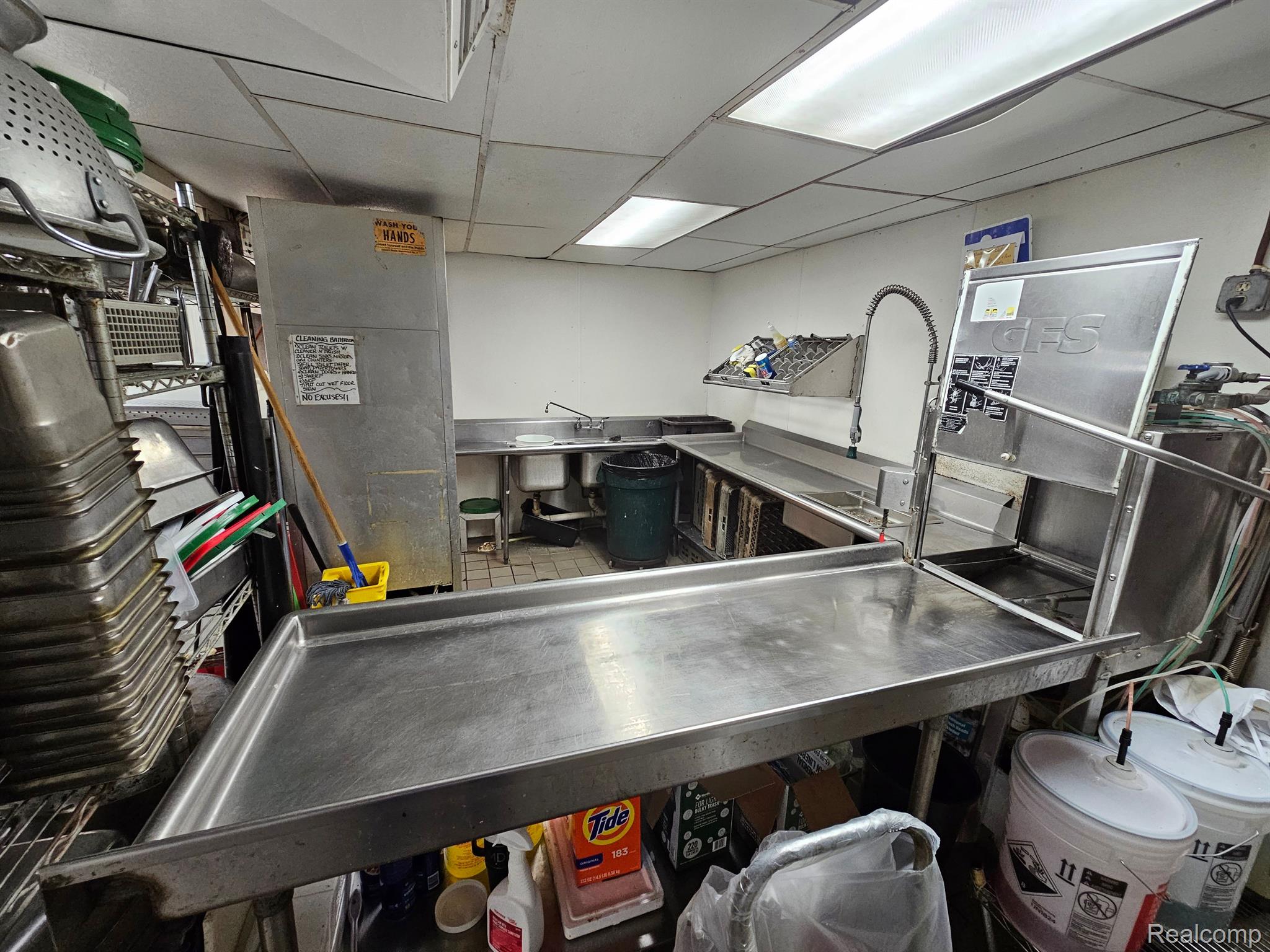 884 S State St Property Photo 19