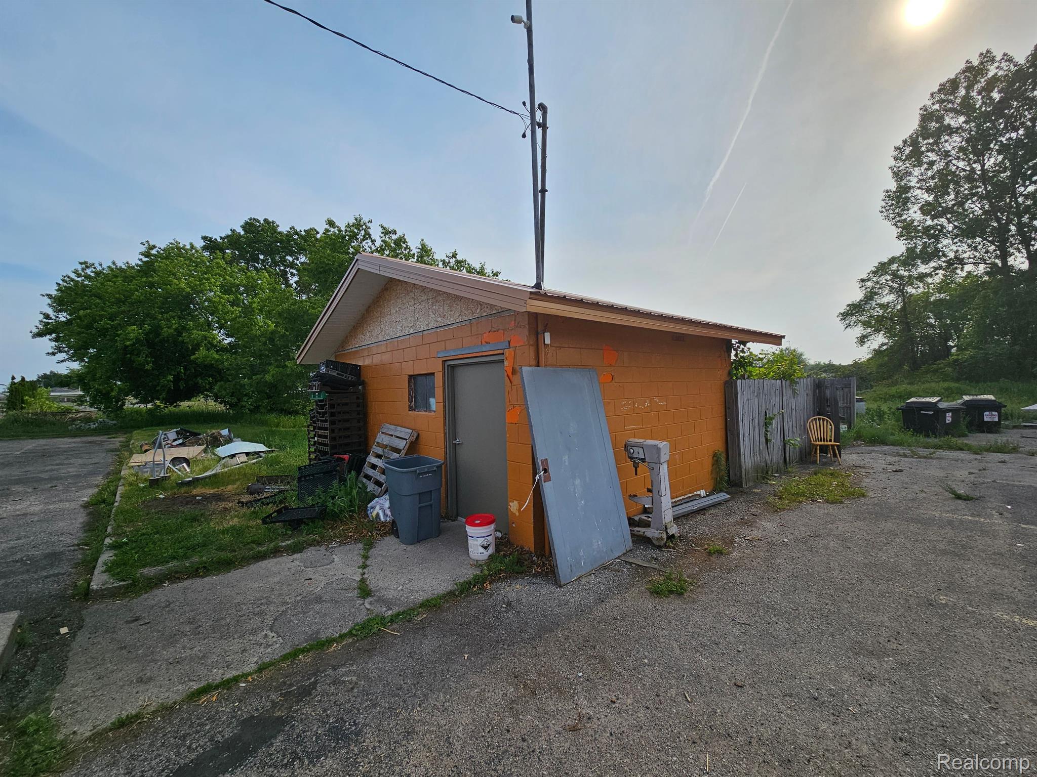 884 S State St Property Photo 32