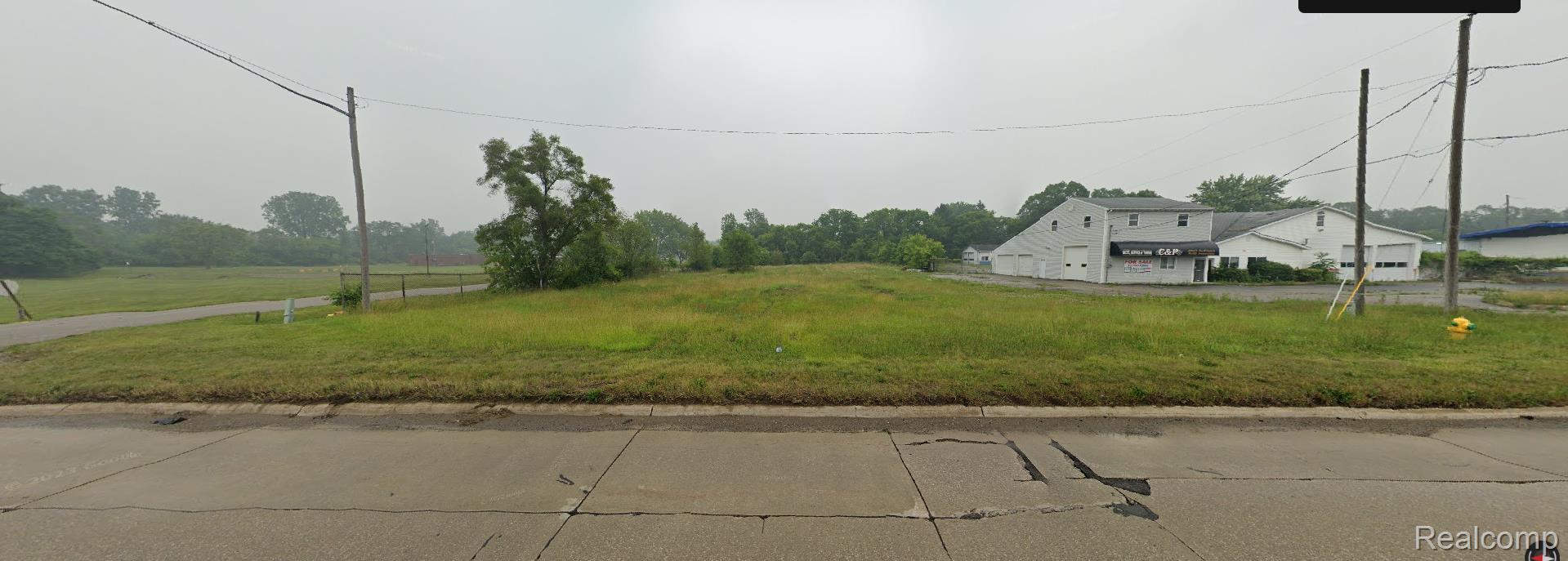 5492 N Genesee Rd Property Photo 1