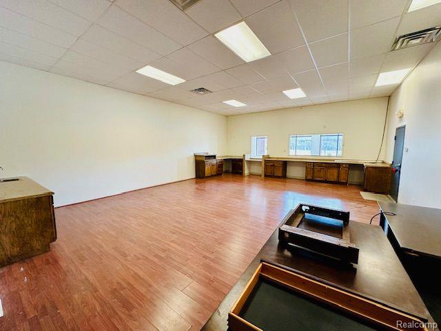 33950 Van Born Rd Property Photo 13