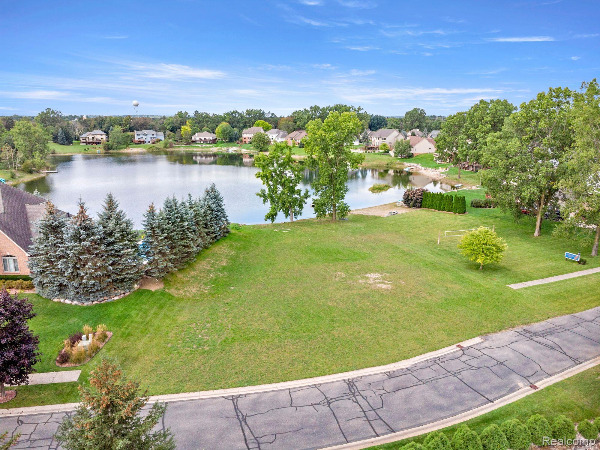 4544 Coastal Pkwy Property Photo 2