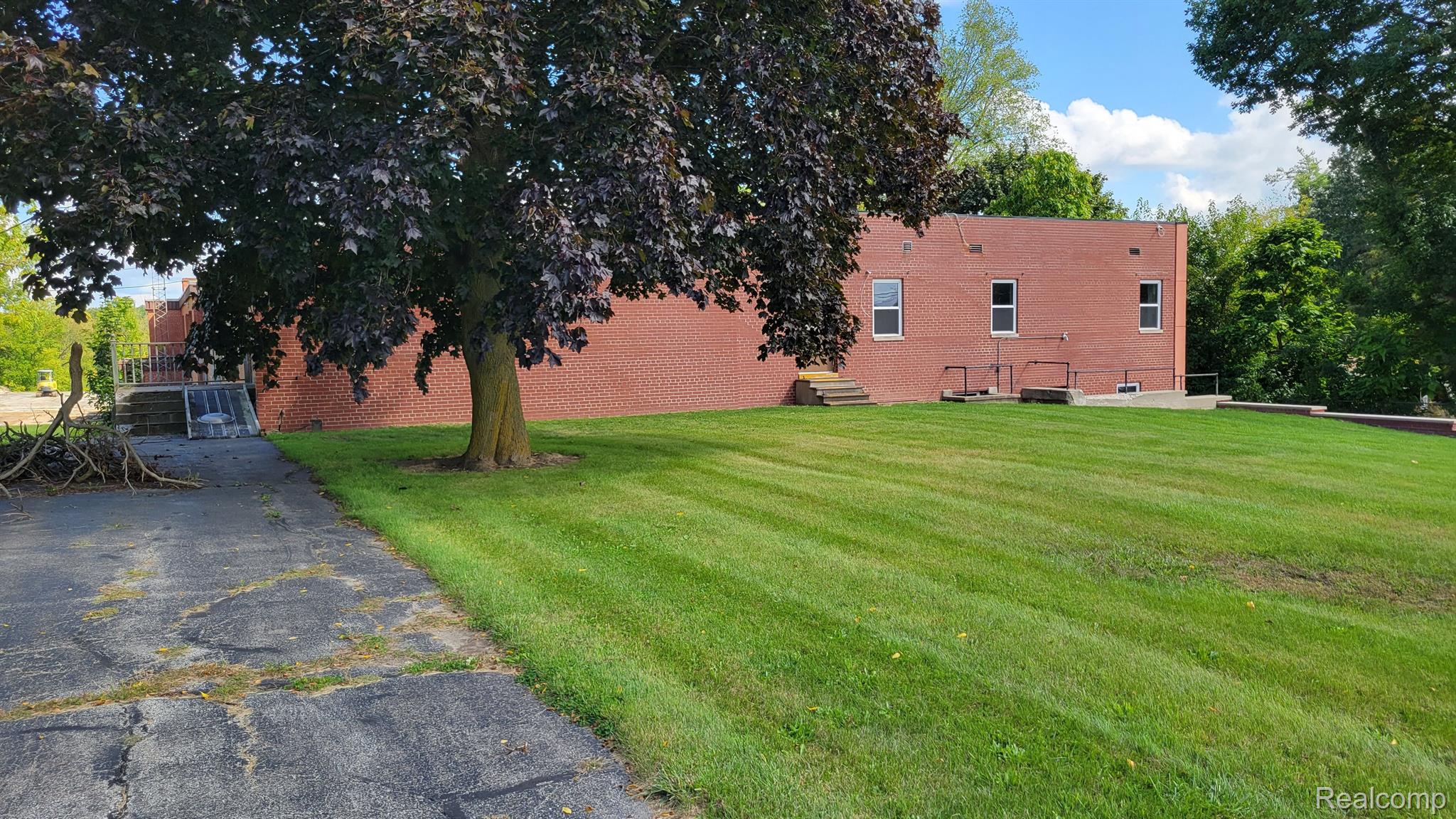 427 N Steer St Property Photo 16