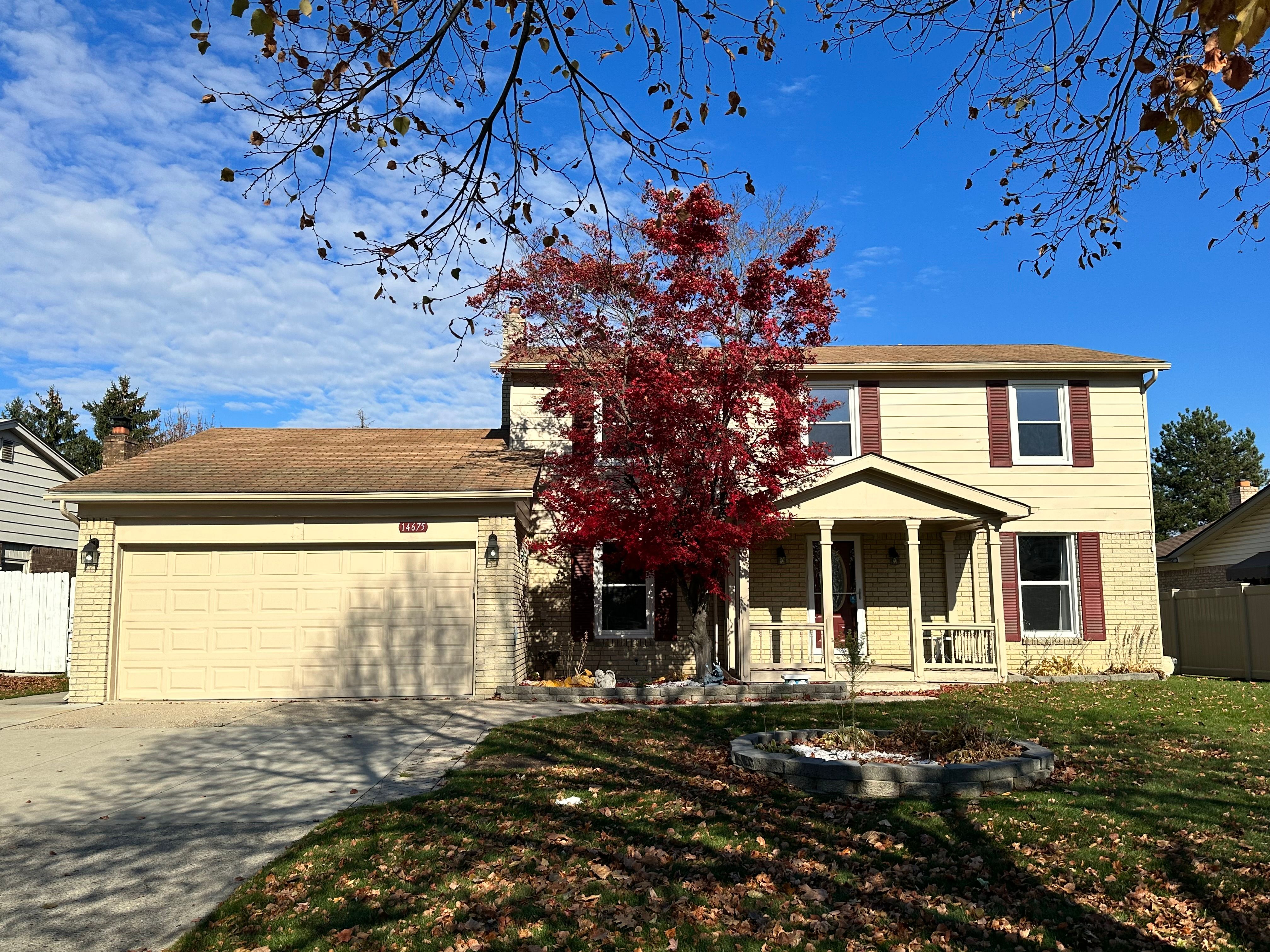 14675 LAKESHORE DR Property Photo 1