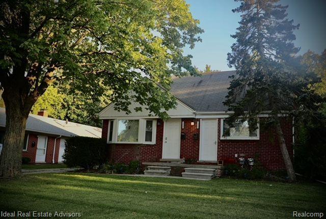 1629 W 9 Mile Property Photo 2