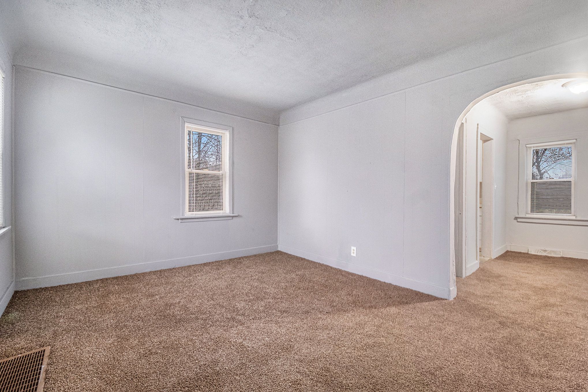 312 Fisher Ave Property Photo 4