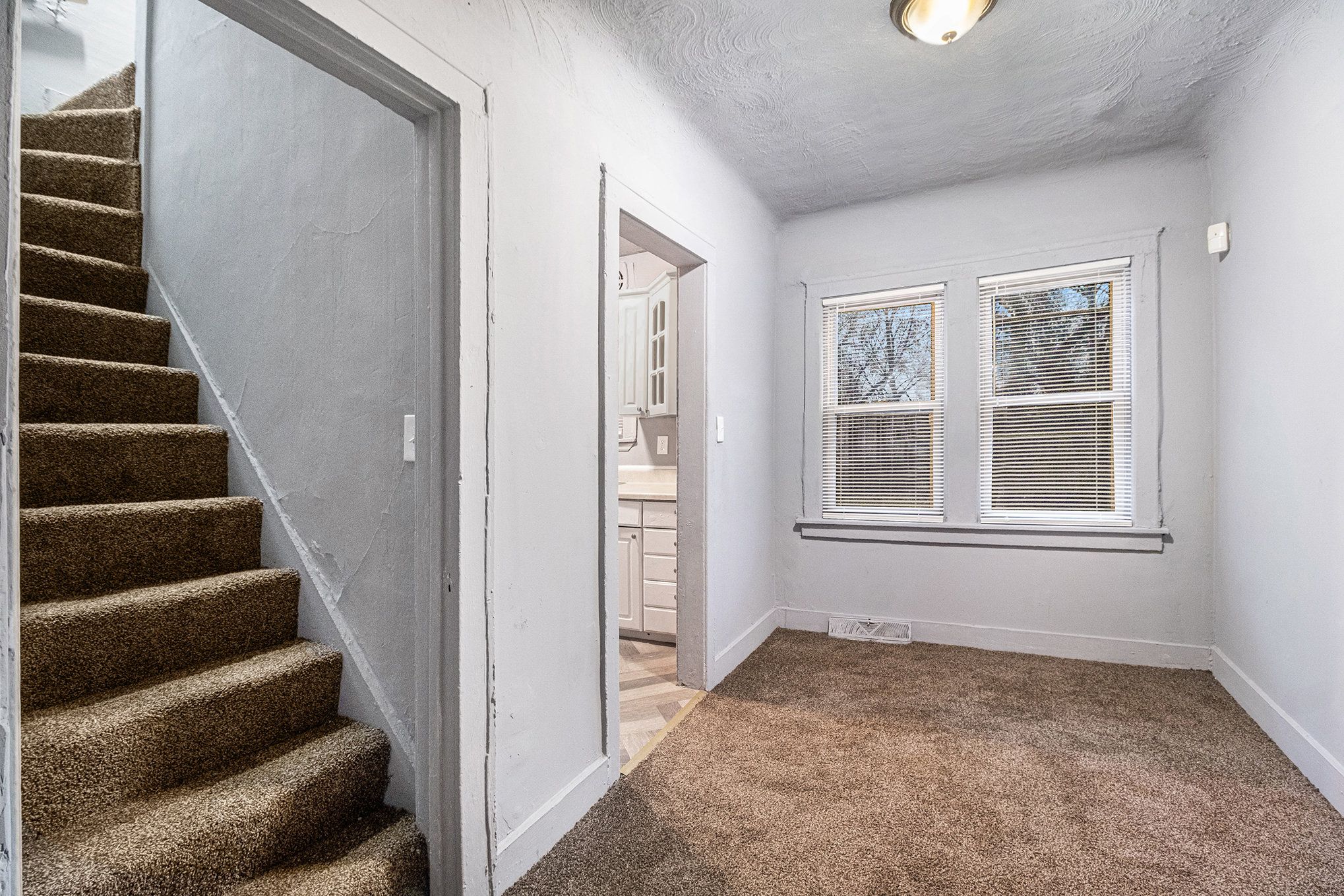 312 Fisher Ave Property Photo 5