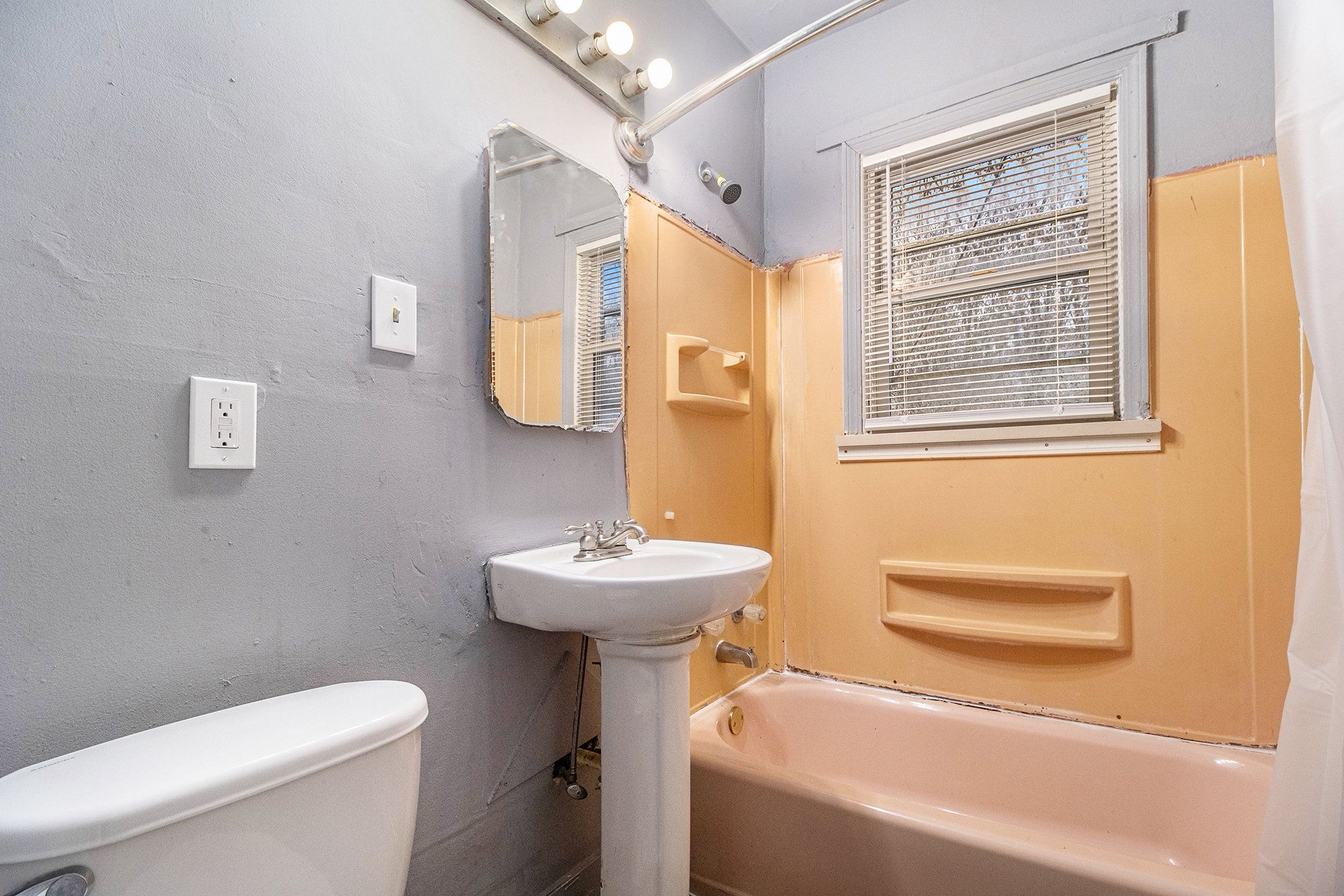 312 Fisher Ave Property Photo 12