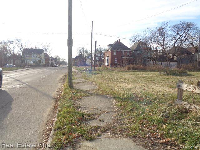 2401 Baldwin St Property Photo 9