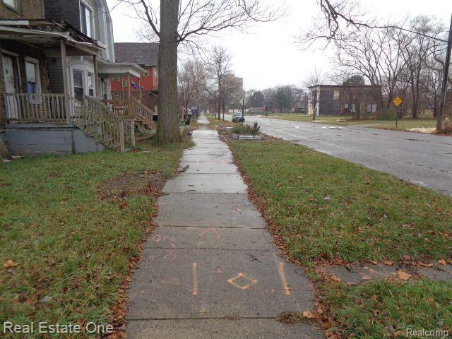 568 E Bethune St Property Photo 7